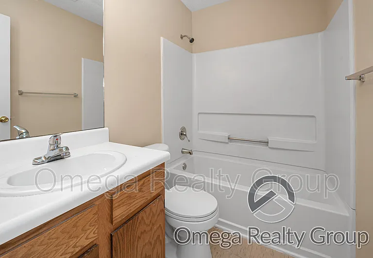 4203 20th St NE #B8 — Photo 24