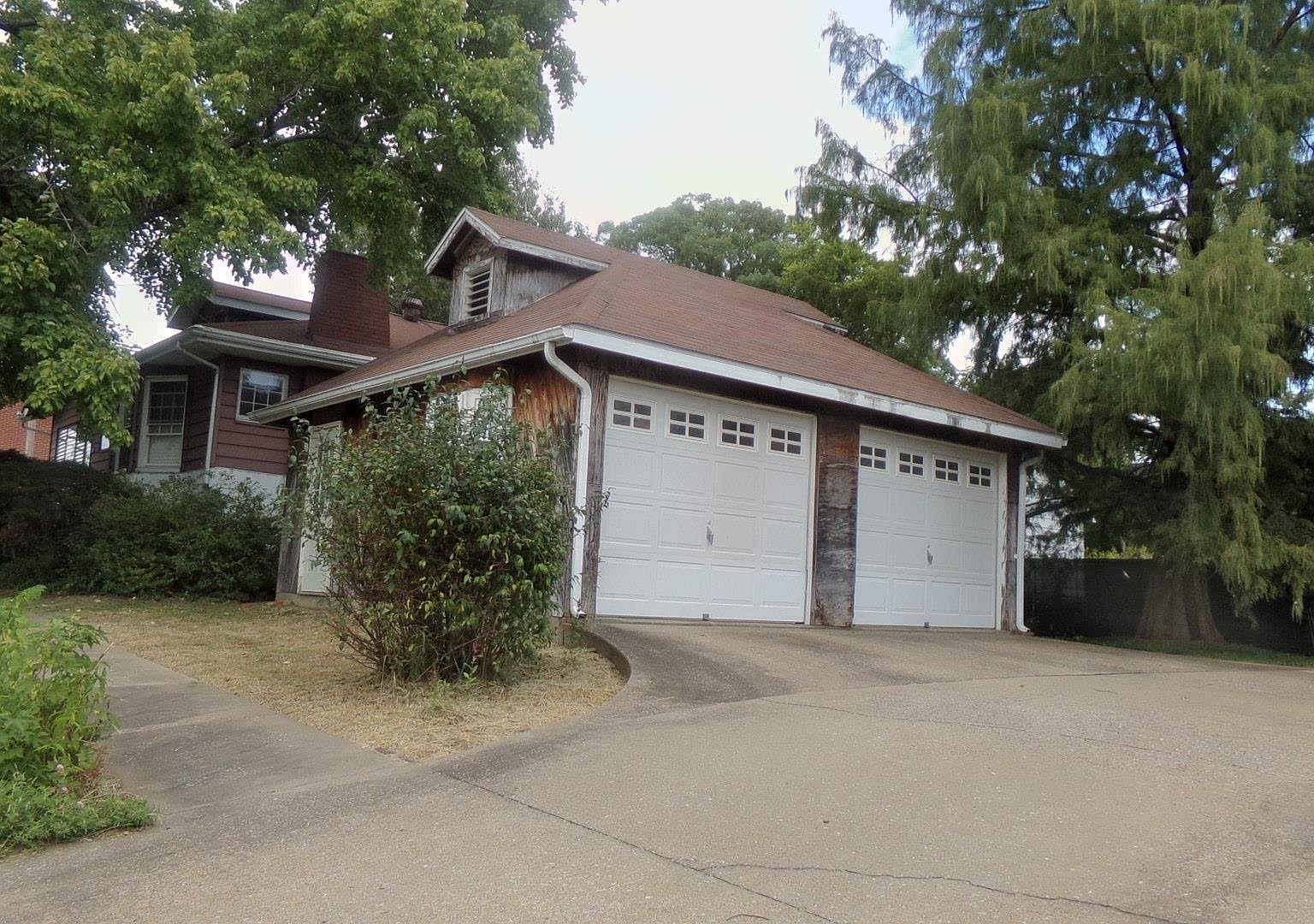 218 S Jackson St, Harrisburg, IL 62946 MLS EB450533 Zillow