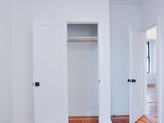 4th image of 601 W 181st St #411