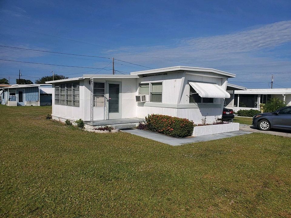 1st image of 14 Joanna Dr