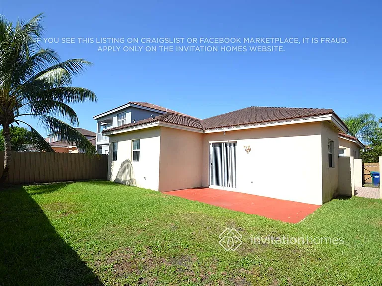 18301 NW 89th Ave — Photo 15