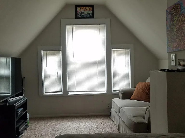 255 Hosea Ave #7 — Photo 2