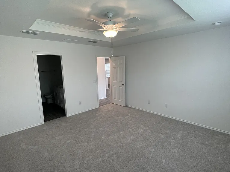 825 Breakwater Dr — Photo 16