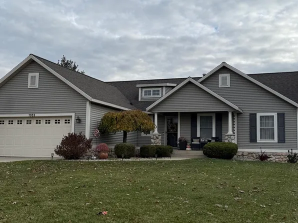 7932 Westside Dr, Hudsonville, MI 49426