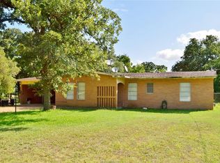 4305 Woody Ln, Bryan, TX 77803