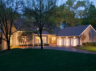 5595 Waterford Cir, Shorewood, MN 55331
