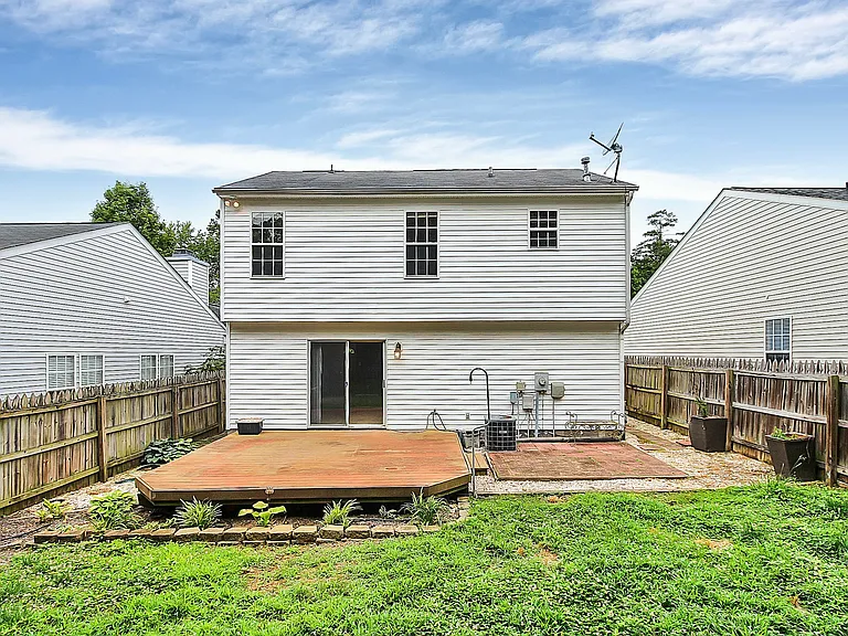 5227 Silabert Ave — Photo 33