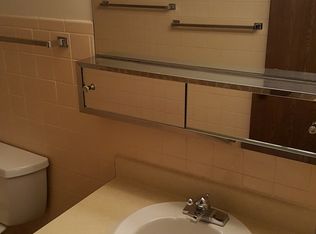 3820 26th Ave APT 5, Moline, IL 61265