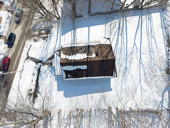 4th image of 4 Stockholm St