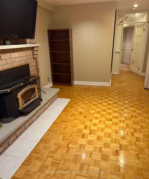 245 Floyd Ave #BASEMENT — Photo 11