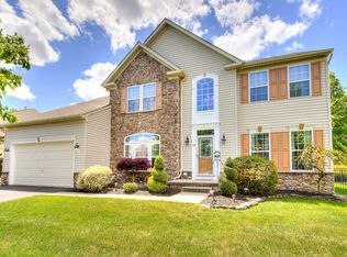 18 Carriage Way, Barnegat, NJ 08005