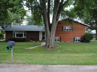 30327 Prairie St, Rock Falls, IL 61071