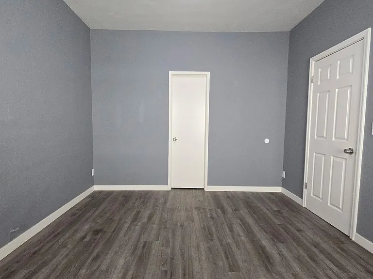 1140 E Elk Ave #3 — Photo 9