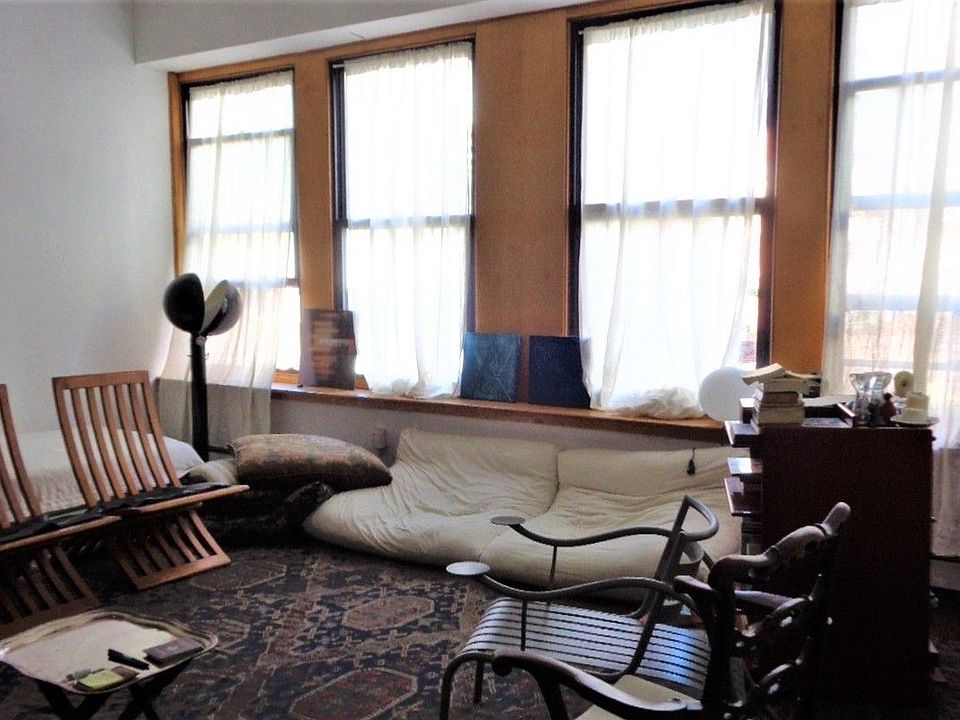 1st image of 156 W 22nd St APT 3