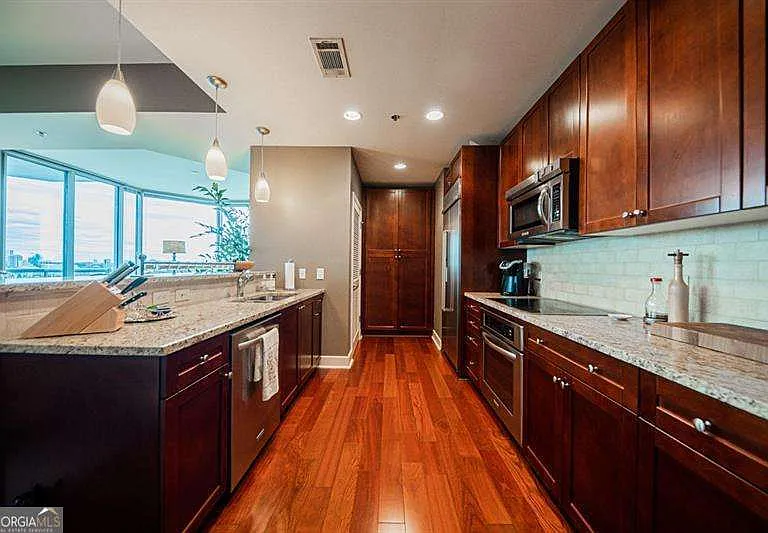 2795 Peachtree Rd NE #1909 — Photo 36
