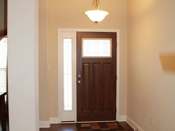 ENTRY FOYER