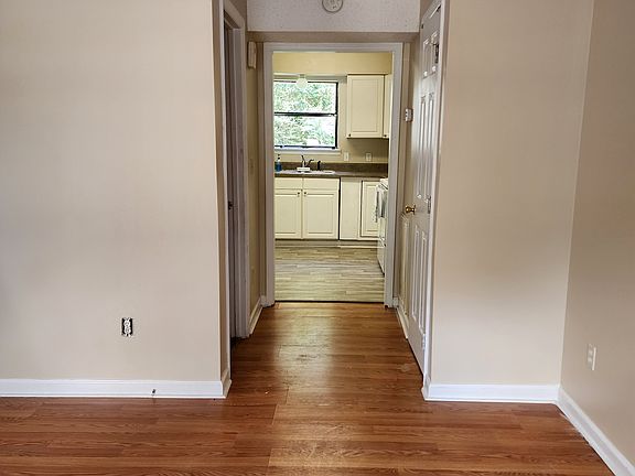 4th image of 6371 Plantation Dr