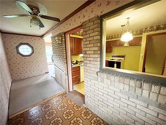 4th image of 9350 Clubview Dr