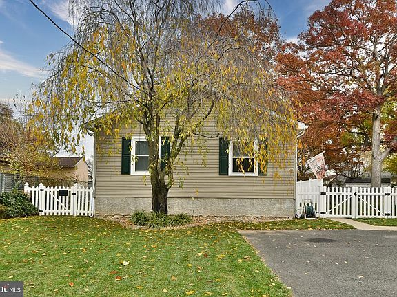 5th image of 601 4th Ave