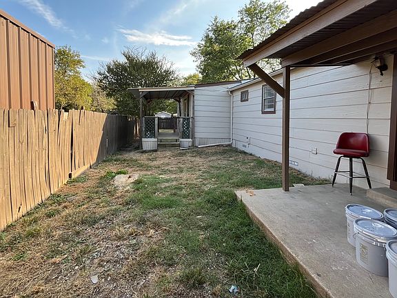 5th image of 4403 4th St