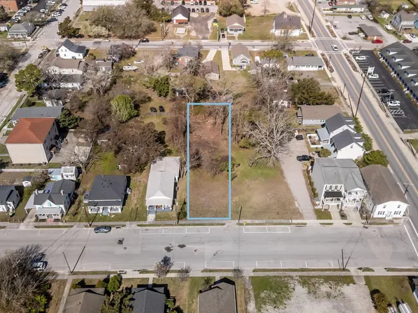 309 Pollock Street, Beaufort, NC 28516