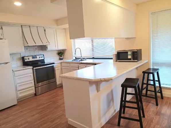 613 NE 101st Ct, Vancouver, WA 98664