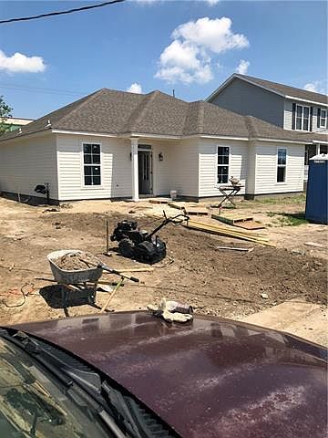 1st image of 2504 Pecan Dr