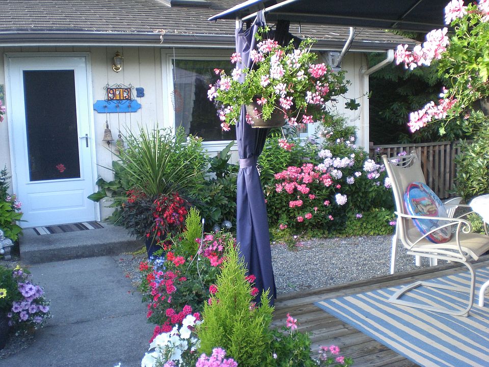 1st image of 913 9th Ave NW #A