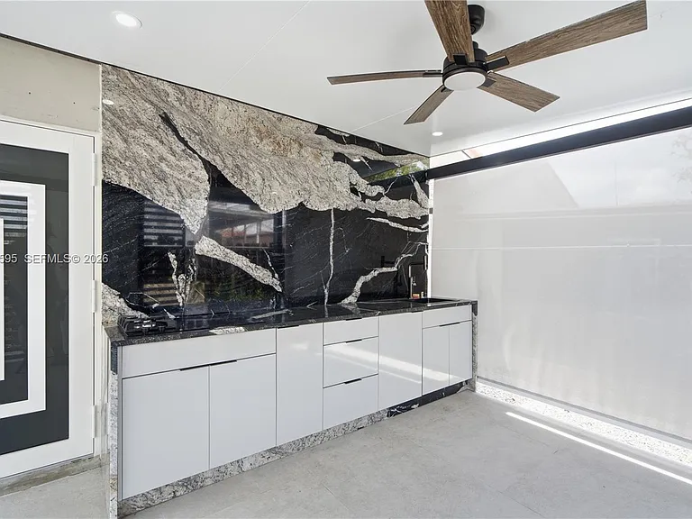 4250 W 10th Ave — Photo 22