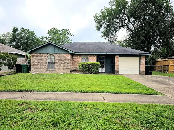 5131 Beechaven Dr, Houston, TX 77053