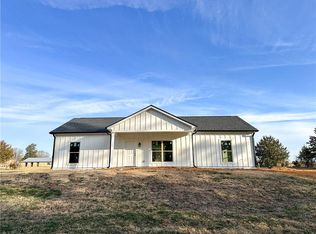 37 Jackson Rd, Taylorsville, GA 30178