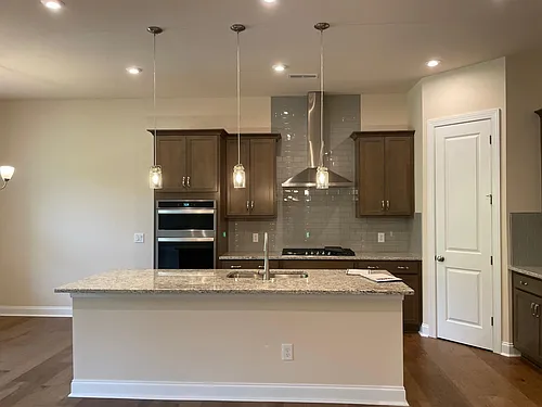 207 Heathbrook Ln Photo 1