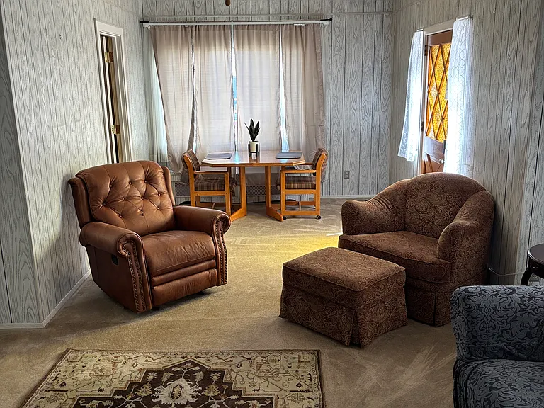401 Onyx St #1 — Photo 3
