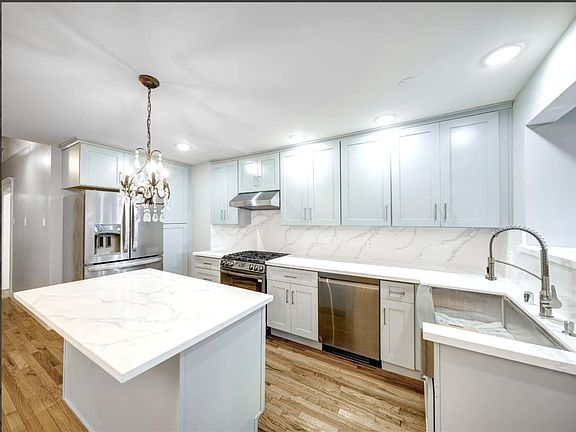 3rd image of 1123 Guerrero St #1127