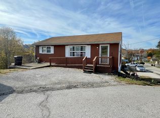 2 Mitchell Ln, South charleston, WV 25309