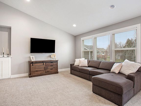 4th image of 5823 Cory Dr