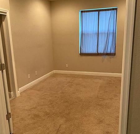 4th image of 1367 NW Leonardo Cir