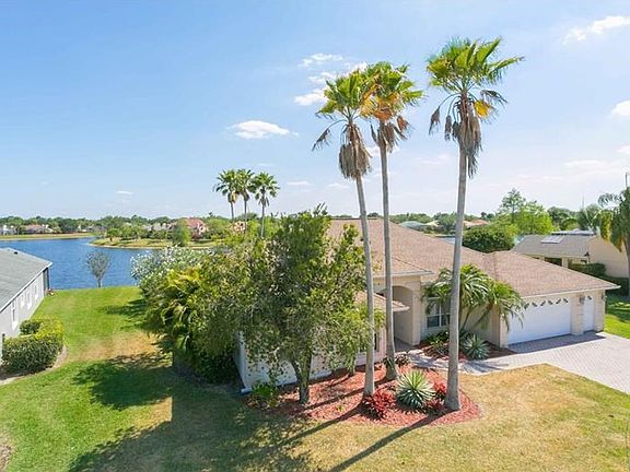 2nd image of 4740 Lake Calabay Dr