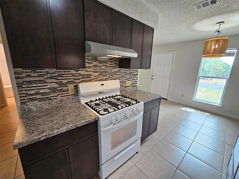6800 Lunar Dr #B — Photo 12
