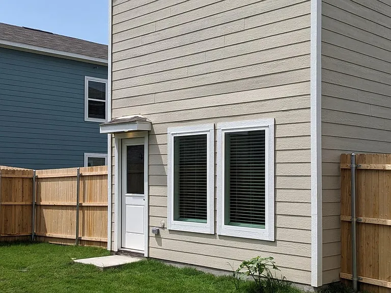 1508 Silver Oak Ln — Photo 27