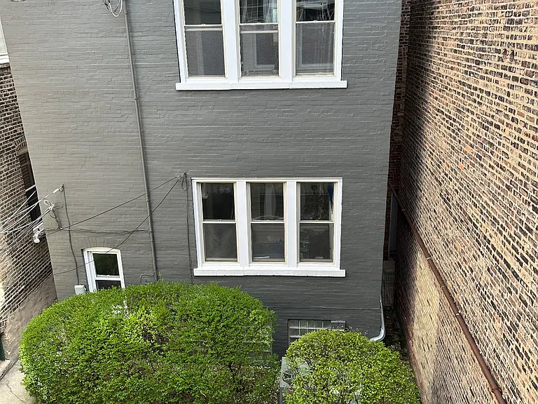 1082 N Marshfield Ave #1R — Photo 19