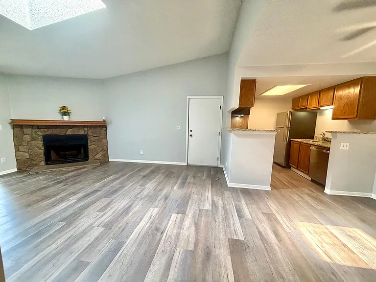 908 S Walden Way #203 — Photo 5