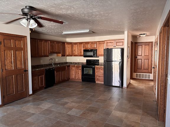 2nd image of 1309 E Clark St #103