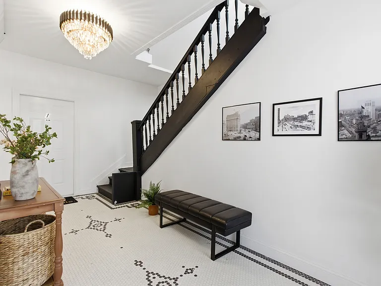 4635 John R St #3 — Photo 8