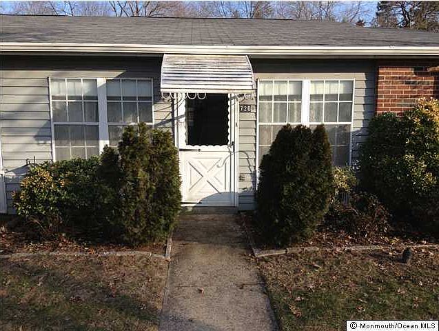 1st image of 720 Buckingham Drive #C
