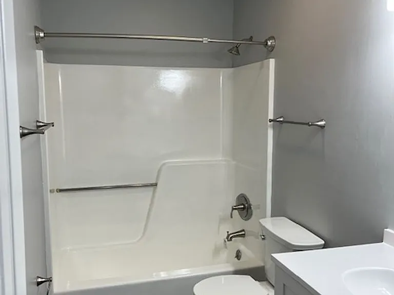 101 Terrace Dr #104 — Photo 6