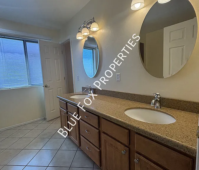 7135 S Oakbank Dr — Photo 42