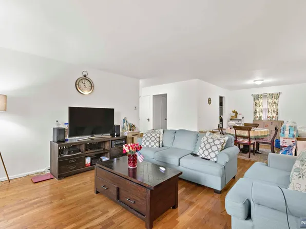 39-10 Dobrin Ct #B, Fair Lawn, NJ 07410