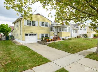 18 Oak St, Carteret, NJ 07008