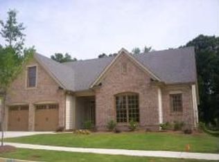 1737 Willoughby Dr, Buford, GA 30519